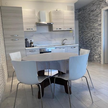 Appartamento Incantevole 300M Dal Mare Lignano Sabbiadoro Exteriör bild
