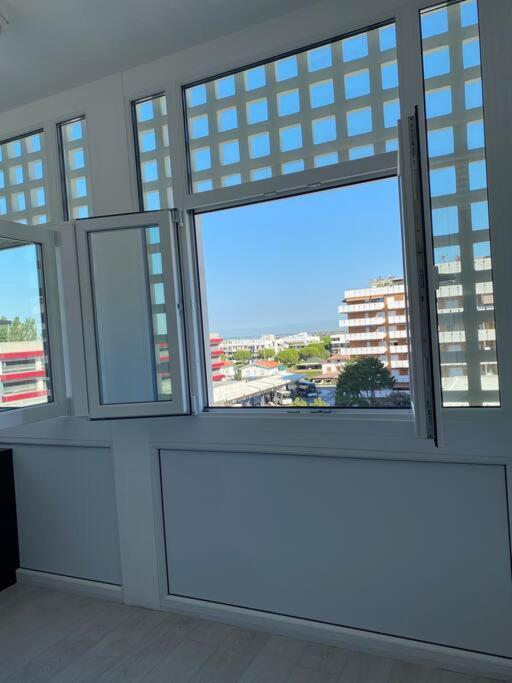 Appartamento Incantevole 300M Dal Mare Lignano Sabbiadoro Exteriör bild